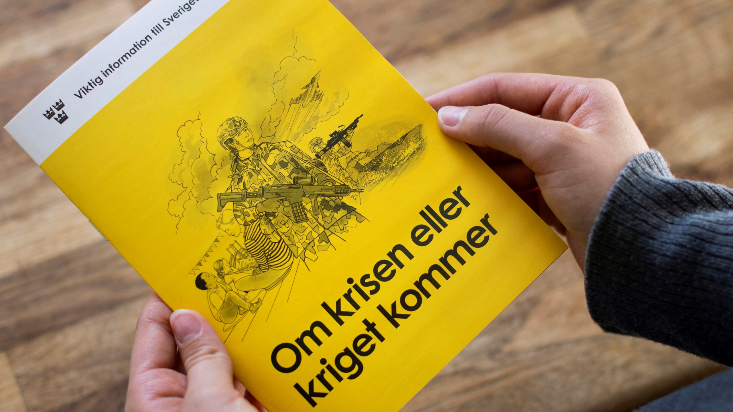 Omslag händer Bildbeskrivning saknas